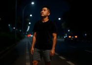 Rizky, musisi independen asal Surabaya yang merilis musik di bawah nama MRZ Project. Musiknya bisa dinikmati di Spotify, Apple Music, YouTube, dan platform digital lainnya