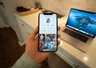 person holding white samsung galaxy smartphone