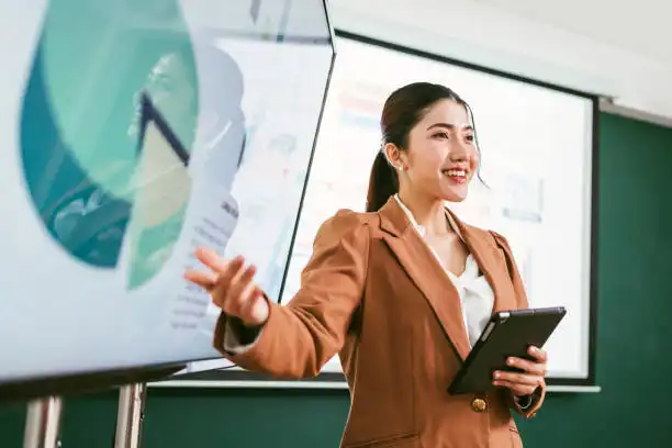 Membangun Kepercayaan Diri untuk Menjalani Hidup Lebih Positif