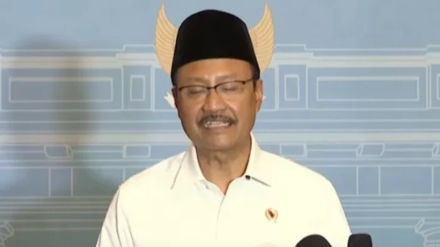 Menteri-Sosial-Saifullah-Yusuf-memberikan-keterangan-terkait-Bansos-2846199363